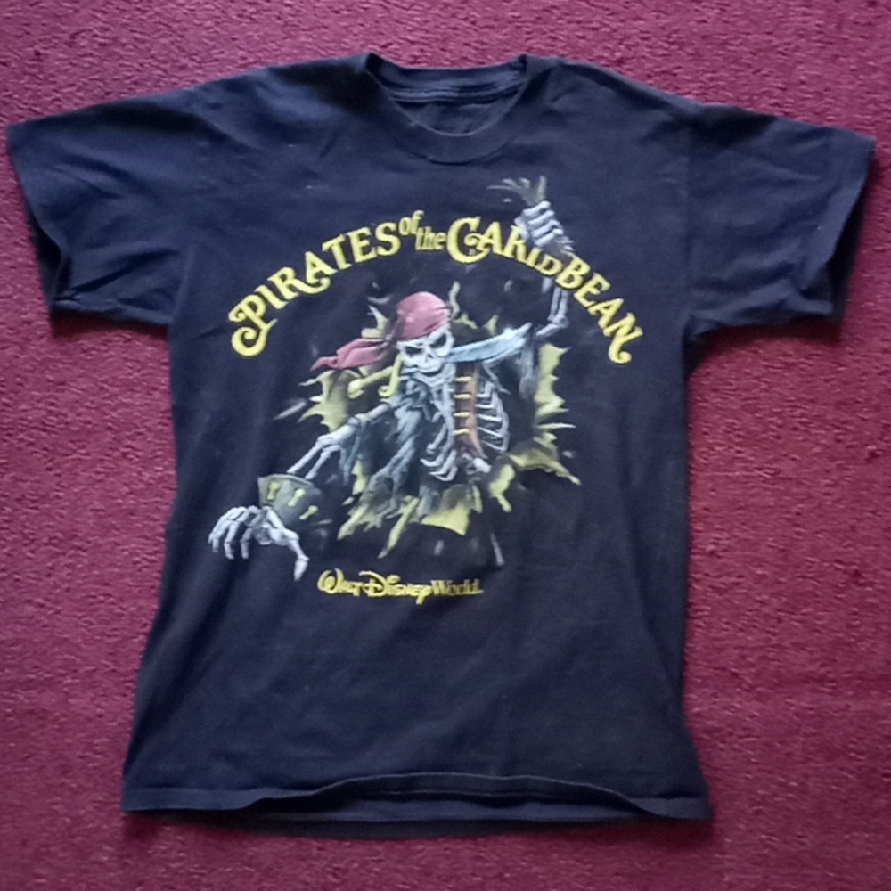 Disneyland Pirates of the Caribbean T-shirt
